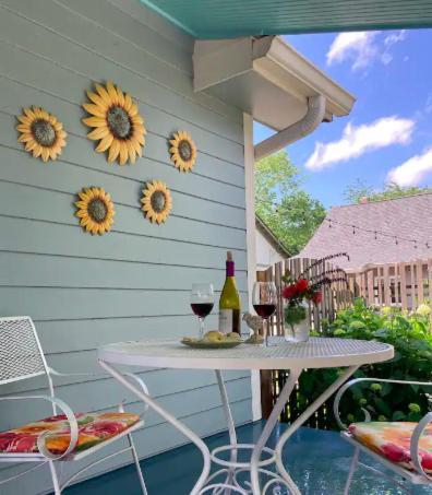 Peaceful Private Cottage, Walk To Park & 5 Mins To Downtown Nashville Eksteriør billede